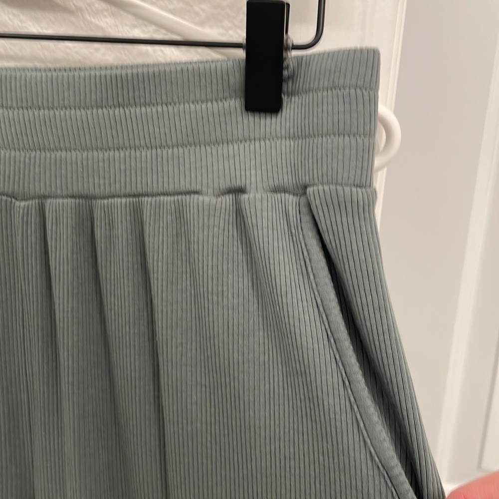 Bobi Los Angeles Jogger - Sage Green M - Picture 3 of 6